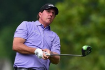 Phil Mickelson tuyên bố chiến thắng giải thưởng 8 triệu USD