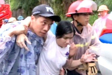 Vụ ô tô rơi đèo Bảo Lộc: Giết người bằng xyanua rồi chở xác đi phi tang