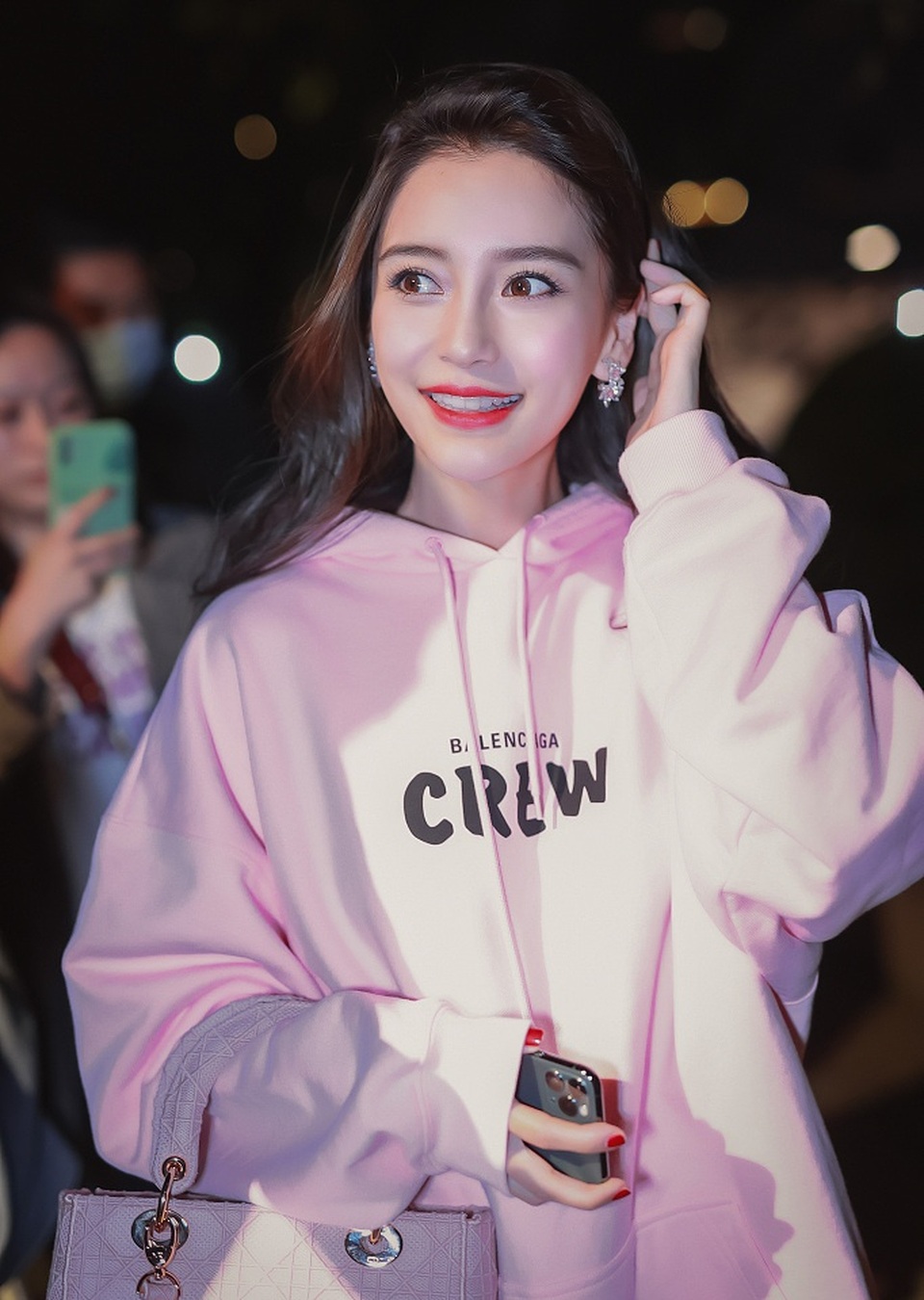 Vợ chồng Angelababy và Huỳnh Hiểu Minh diện đồ đôi - 7 Vợ chồng Angelababy và Huỳnh Hiểu Minh diện đồ đôi - 7