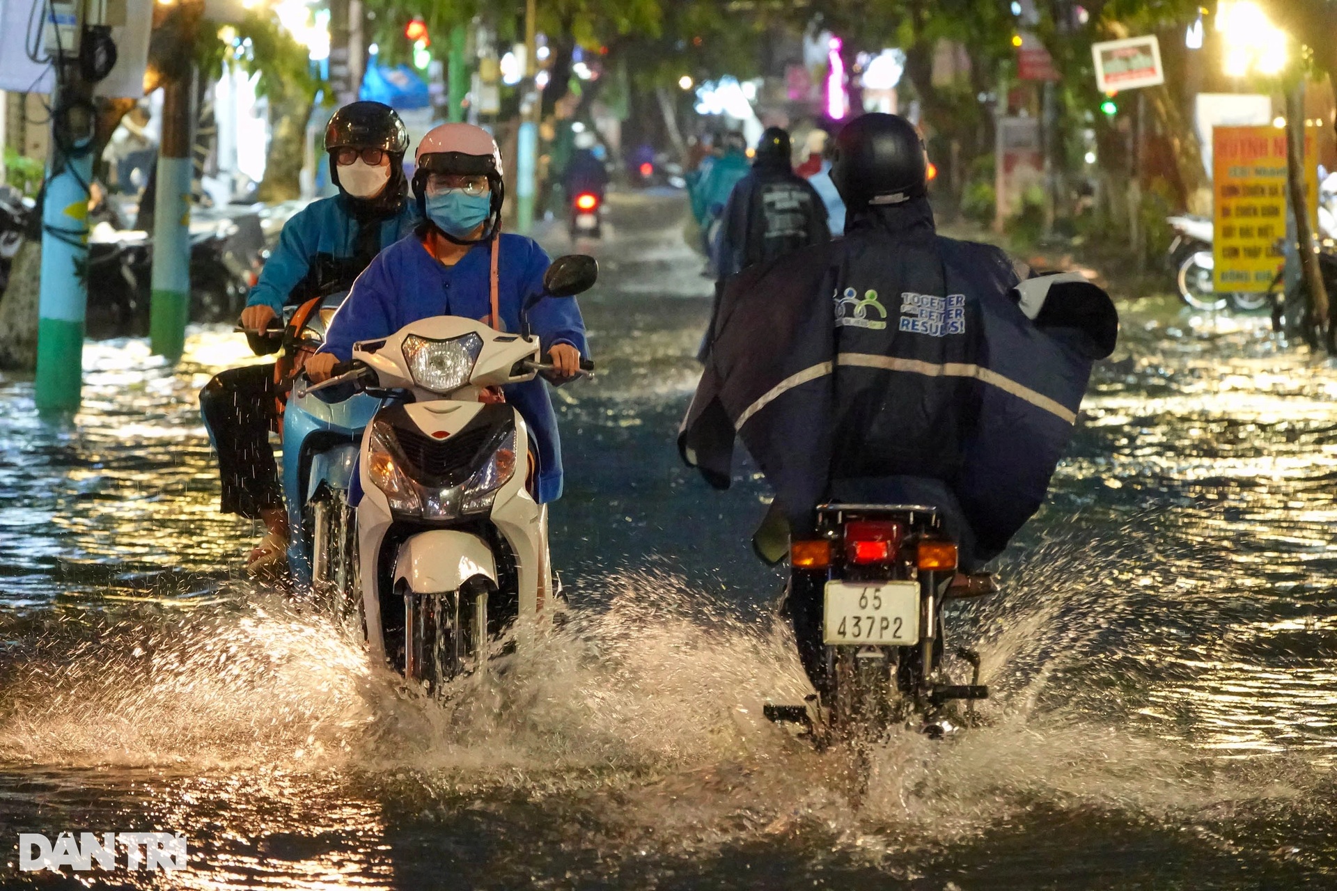 Hệ thống chống ngập nghìn tỷ bất lực khiến Cần Thơ ngập nặng sau mưa lớn - 1 Hệ thống chống ngập nghìn tỷ bất lực khiến Cần Thơ ngập nặng sau mưa lớn - 1
