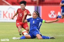 Thua nhẹ Philippines, tuyển nữ Việt Nam vào bán kết gặp Campuchia