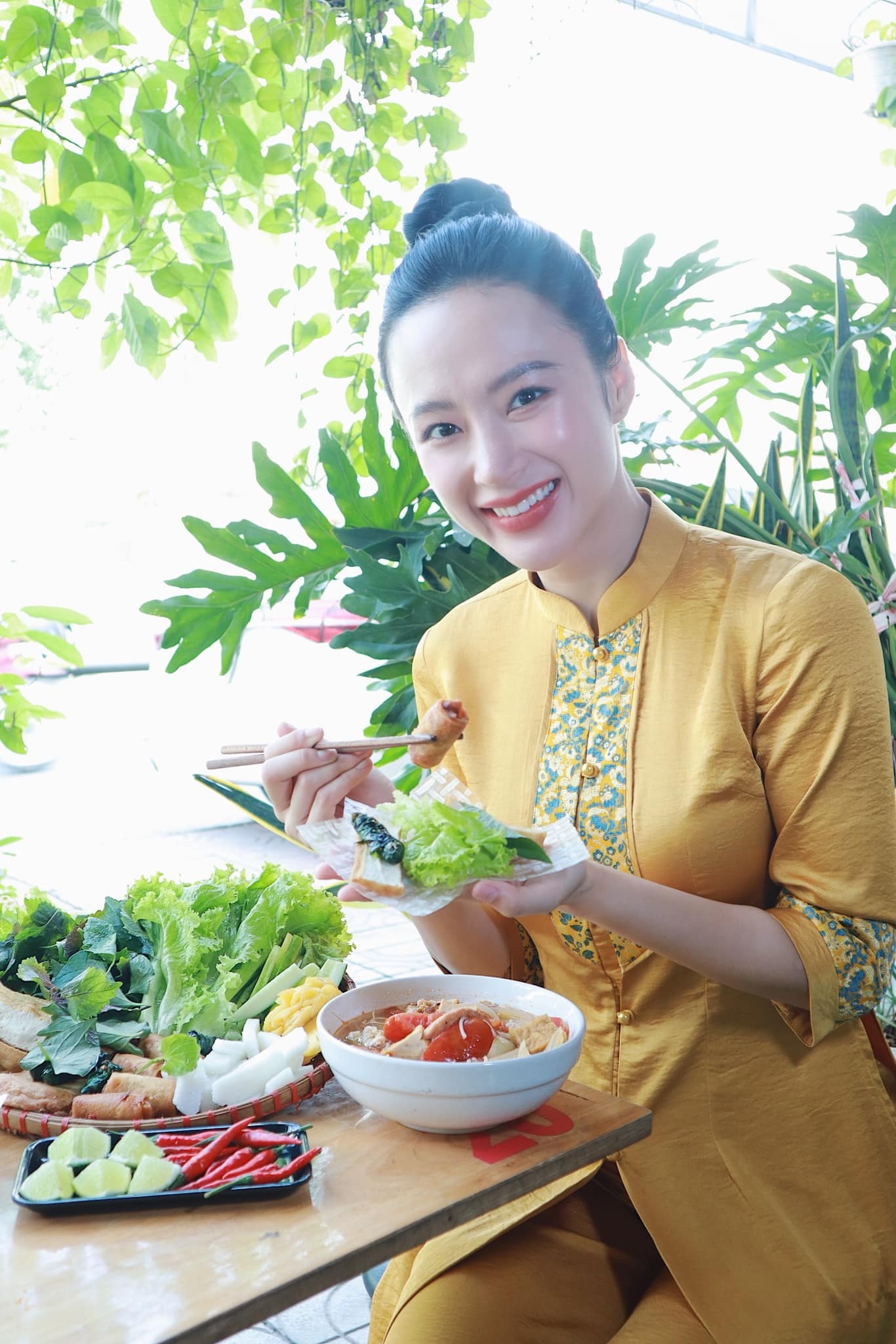 Pemeran Kaleidoskop setelah 20 tahun: Pemeran utama wanita bersembunyi, pemeran pendukung wanita menjadi vegetarian - 14 Dàn sao Kính vạn hoa sau 20 năm: Nữ chính ở ẩn, nữ phụ ăn chay trường - 14