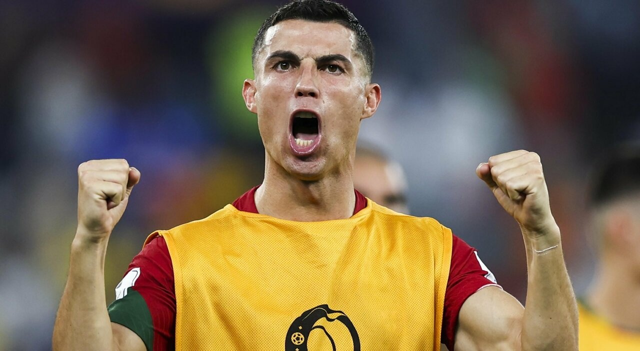 Buông bỏ sự ích kỷ, C.Ronaldo đã có thể mỉm cười - 4 Buông bỏ sự ích kỷ, C.Ronaldo đã có thể mỉm cười - 4