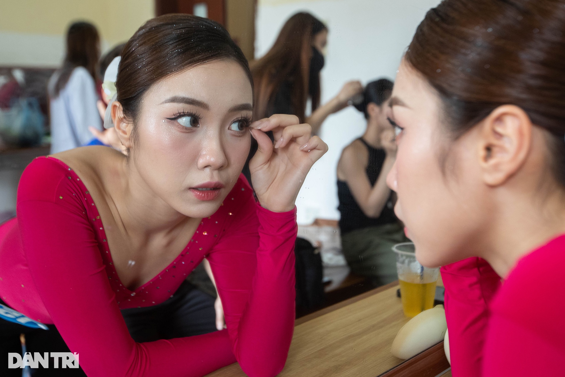 Ngắm nữ sinh trường múa trên sân khấu biểu diễn tốt nghiệp - 2 Ngắm nữ sinh trường múa trên sân khấu biểu diễn tốt nghiệp - 2