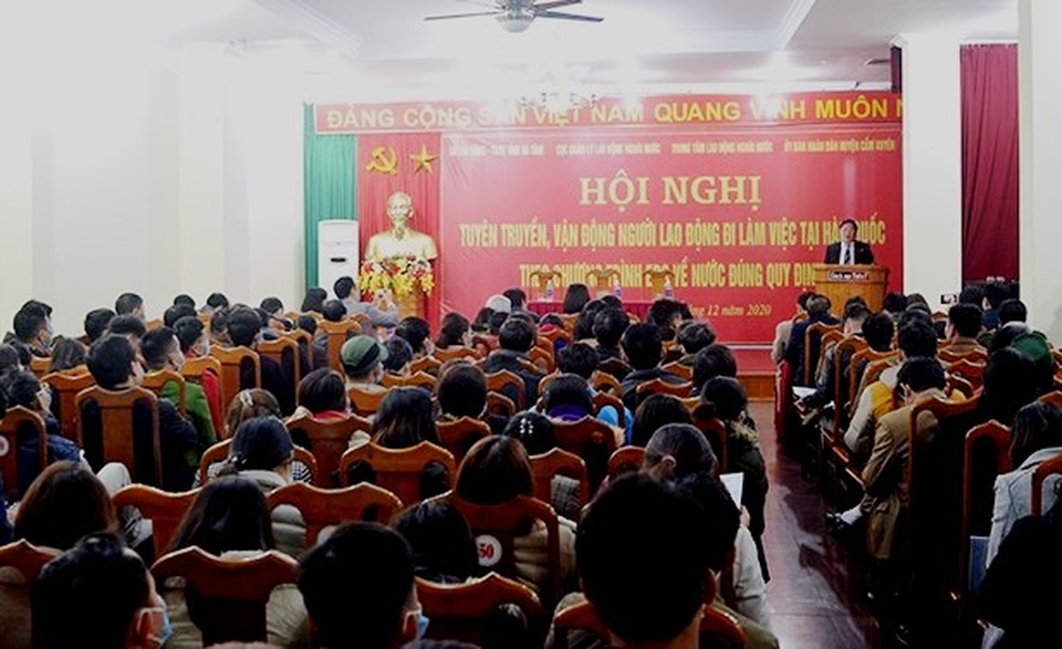 Lao động làm việc ở Hàn Quốc thu về khoảng 2.000 tỷ đồng/năm - 1 Lao động làm việc ở Hàn Quốc thu về khoảng 2.000 tỷ đồng/năm - 1