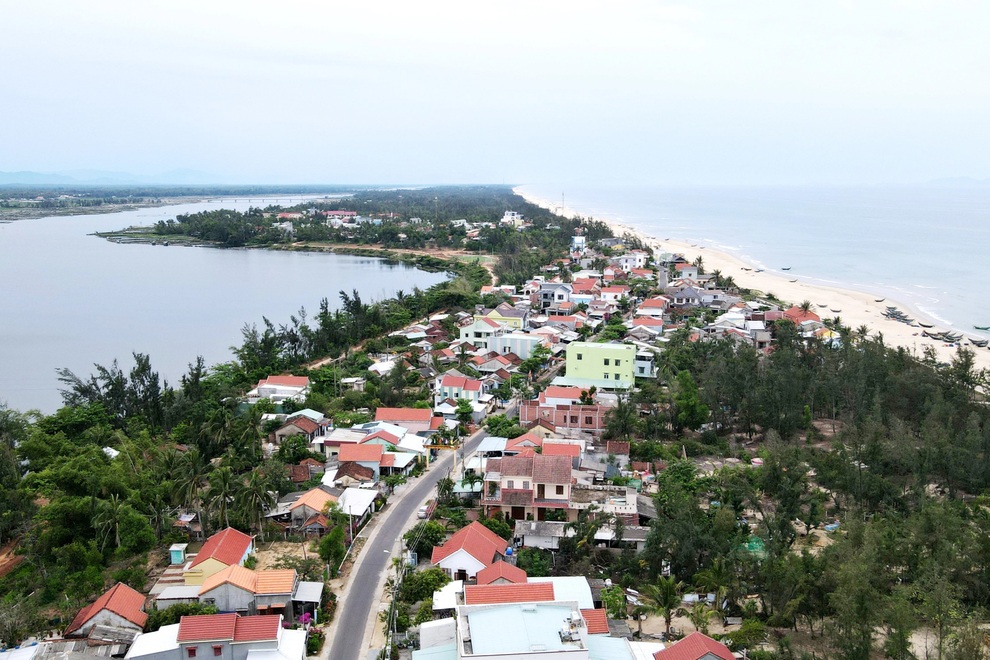 Làng bích họa đầu tiên ở Việt Nam được khoác thêm áo mới - 1 Làng bích họa đầu tiên ở Việt Nam được khoác thêm áo mới - 1