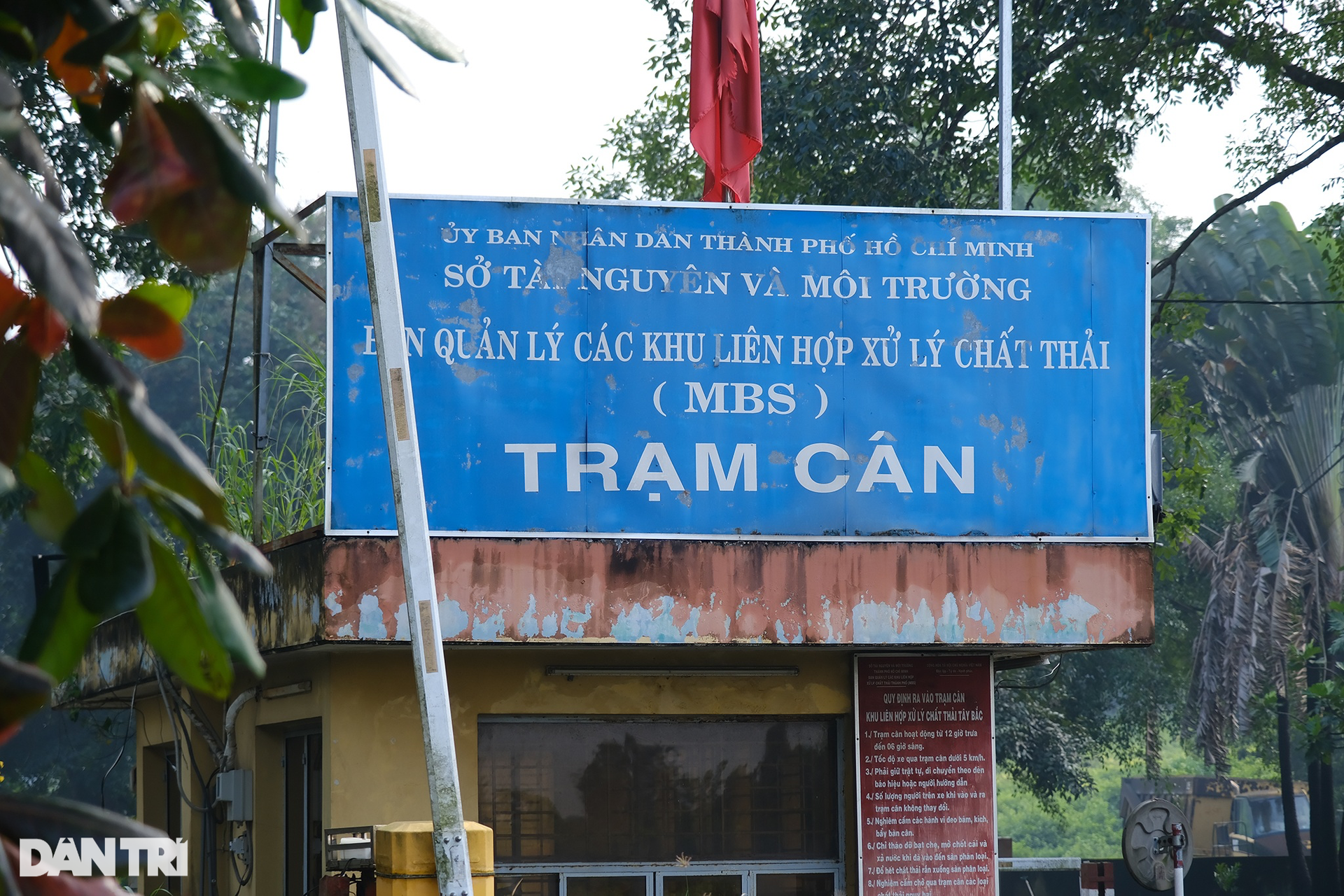 Người dân mệt mỏi vì khói bụi, hôi thối ở khu xử lý chất thải rắn tại TPHCM - 8 Người dân mệt mỏi vì khói bụi, hôi thối ở khu xử lý chất thải rắn tại TPHCM - 8