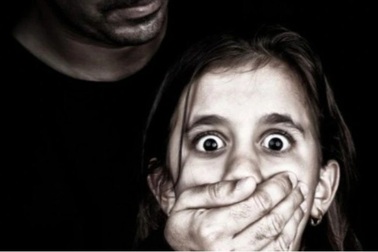 Bị xâm hại tình dục và câu hỏi nghiệt ngã "sao 23 năm sau mới lên tiếng?"