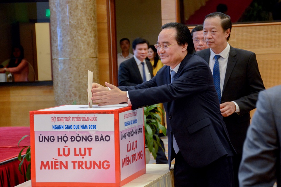 Bộ Giáo dục - Đào tạo kêu gọi ủng hộ sách, vở cho học sinh miền Trung - 3 Bộ Giáo dục - Đào tạo kêu gọi ủng hộ sách, vở cho học sinh miền Trung - 3