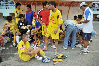 Ninh Bình xảy ra sự cố, HP.HN đại bại ở Quy Nhơn