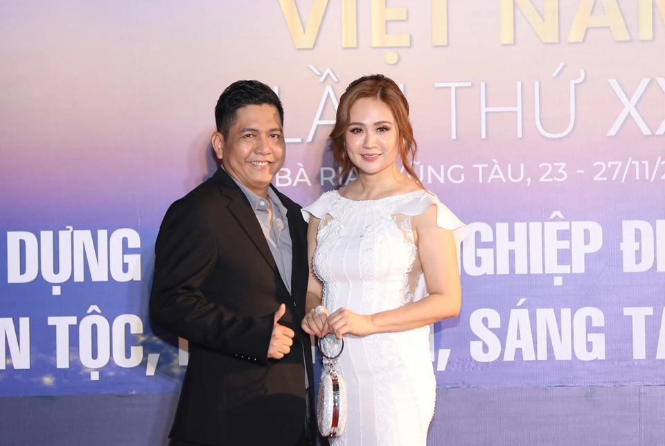 Những “trạng thái” đối lập của sao Việt trên thảm đỏ LHP Việt Nam - 3