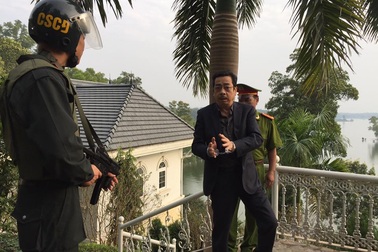 NSND Hoàng Dũng phải vào viện cấp cứu khi đang quay phim