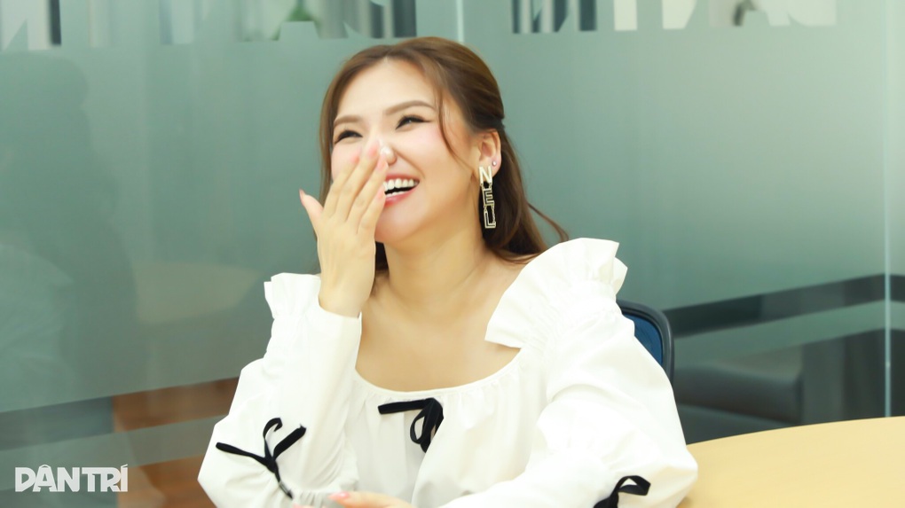 Myra Trần: Mua nhà ở tuổi 24, vượt cú sốc bị người yêu lừa dối - 3 Myra Trần: Mua nhà ở tuổi 24, vượt cú sốc bị người yêu lừa dối - 3
