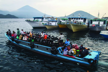 Chìm phà ngoài khơi Mozambique, hơn 90 người chết