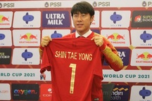 HLV Park Hang Seo tuyên bố không nhượng bộ đồng nghiệp Shin Tae-yong