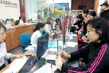Vốn tín dụng cho "tam nông" vẫn gặp khó