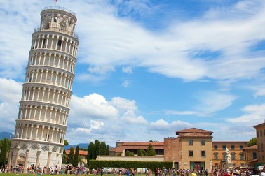 Giải mã lý do tại sao tháp nghiêng Pisa không đổ suốt hàng trăm năm?