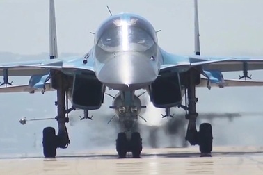 Cận cảnh máy bay Nga lần đầu không kích từ Iran, tiêu diệt 150 phiến quân IS