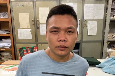 Bắt đối tượng truy nã đặc biệt nguy hiểm nã súng vào công an