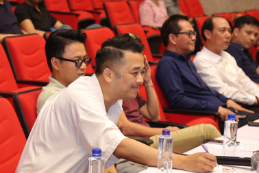 Nhạc sĩ "Nơi tình yêu bắt đầu" Phùng Tiến Minh lấn sân điện ảnh