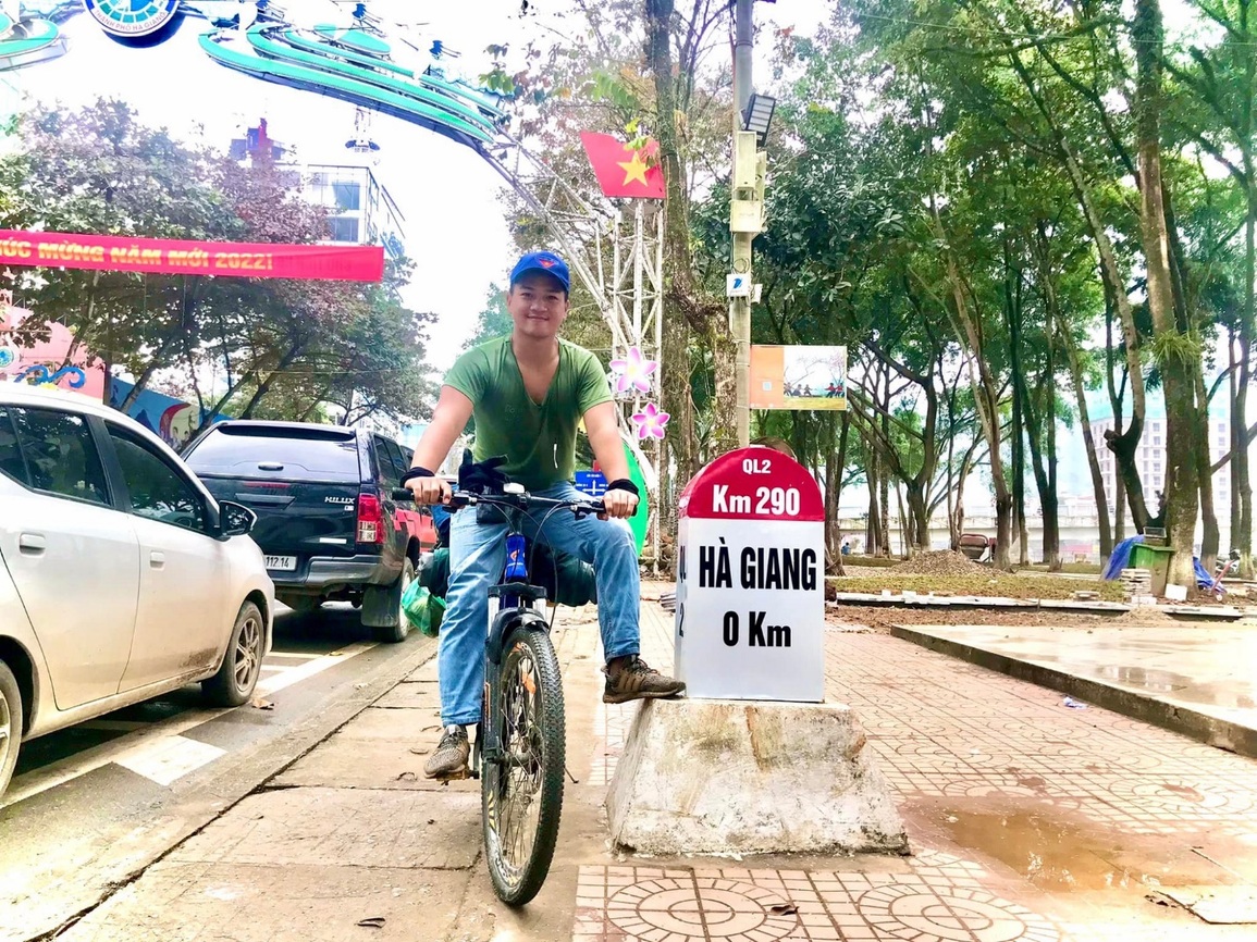 Đạp xe đi bụi 58 tỉnh thành, chàng trai lạc trong rừng, ngủ đêm ở biển - 15 Đạp xe đi bụi 58 tỉnh thành, chàng trai lạc trong rừng, ngủ đêm ở biển - 15