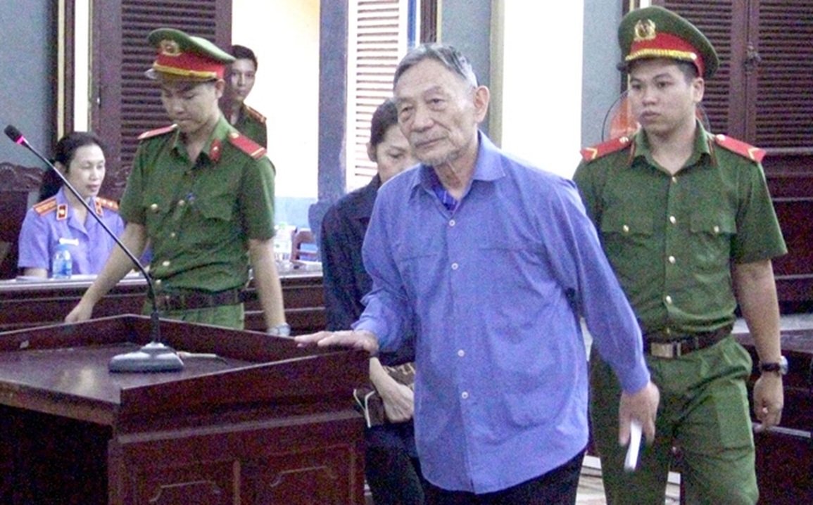 Cựu Tổng giám đốc RFC đối mặt án tử hình - 1 Cựu Tổng giám đốc RFC đối mặt án tử hình - 1