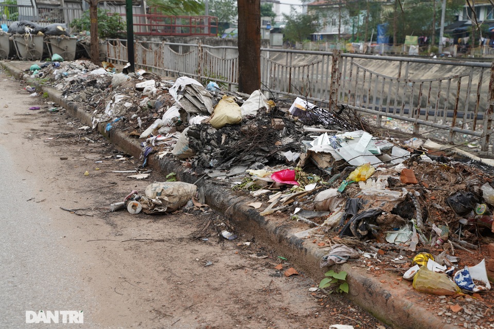 Dự án Khu đô thị mới Thịnh Liệt sau 17 năm triển khai vẫn là cánh đồng cỏ - 5 Dự án Khu đô thị mới Thịnh Liệt sau 17 năm triển khai vẫn là cánh đồng cỏ - 5