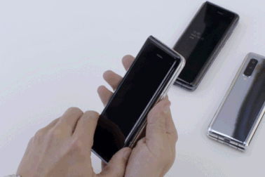 Galaxy Fold lại gặp sự cố về màn hình chỉ sau hơn một ngày sử dụng