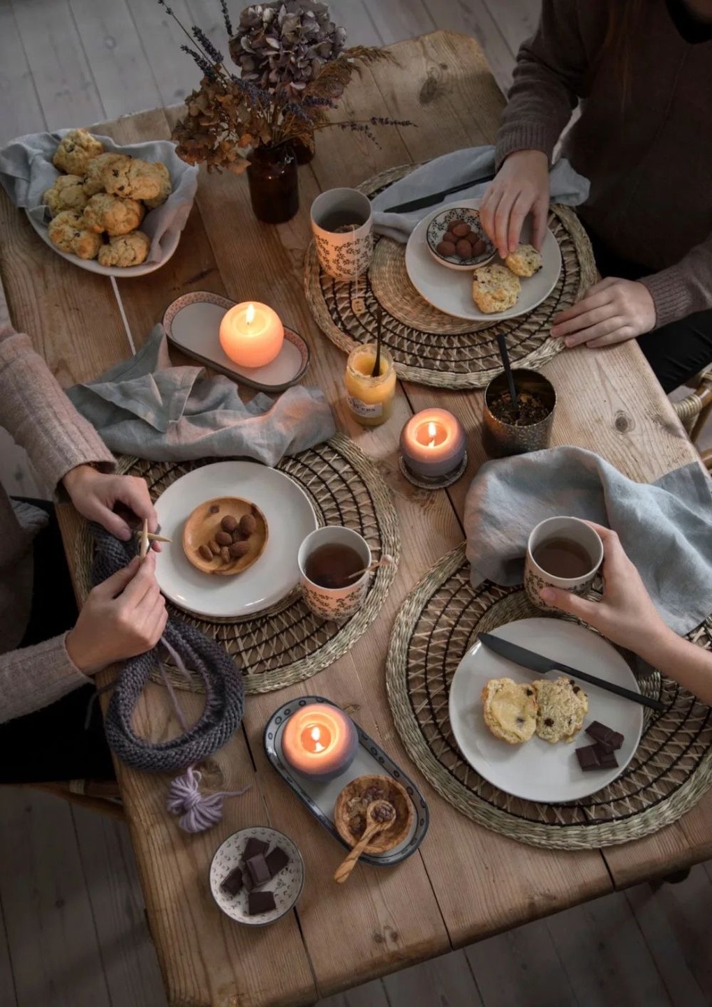 Hygge - Công thức hạnh phúc mới cho lối sống hiện đại - 1 Hygge - Công thức hạnh phúc mới cho lối sống hiện đại - 1