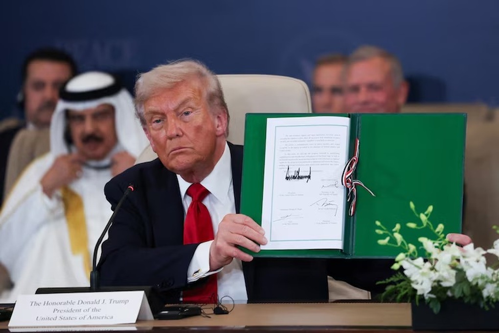 Ông Clinton, Biden hoan nghênh Tổng thống Trump vì thỏa thuận hòa bình Gaza - 1 Ông Clinton, Biden hoan nghênh Tổng thống Trump vì thỏa thuận hòa bình Gaza - 1