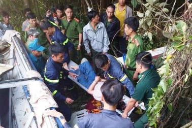 Nạn nhân kể lại giây phút kinh hoàng khi xe khách lao xuống vực sâu