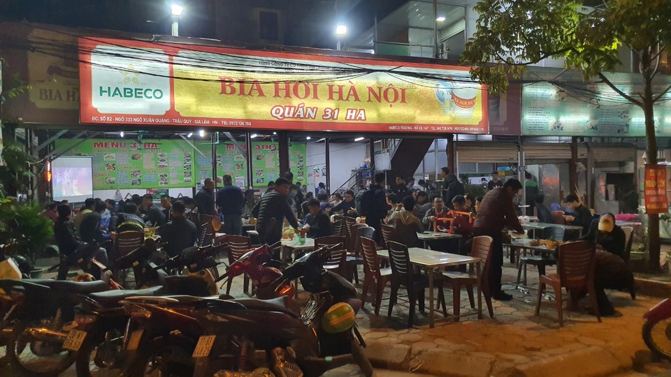 Sợ bị phạt, dân nhậu thuê dịch vụ cứu hộ chở cả xe lẫn chủ về nhà - 2 Sợ bị phạt, dân nhậu thuê dịch vụ cứu hộ chở cả xe lẫn chủ về nhà - 2