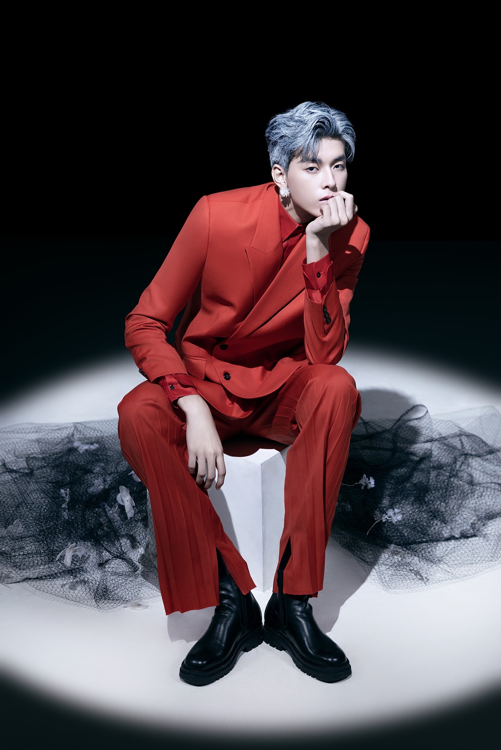 Tranh cãi về việc đàn ông thời nay mặc đồ xuyên thấu, phụ nữ đeo cà vạt - 16 Tranh cãi về việc đàn ông thời nay mặc đồ xuyên thấu, phụ nữ đeo cà vạt - 16