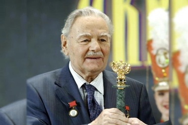 Nhà tình báo Liên Xô trở thành anh hùng sau khi ra tù