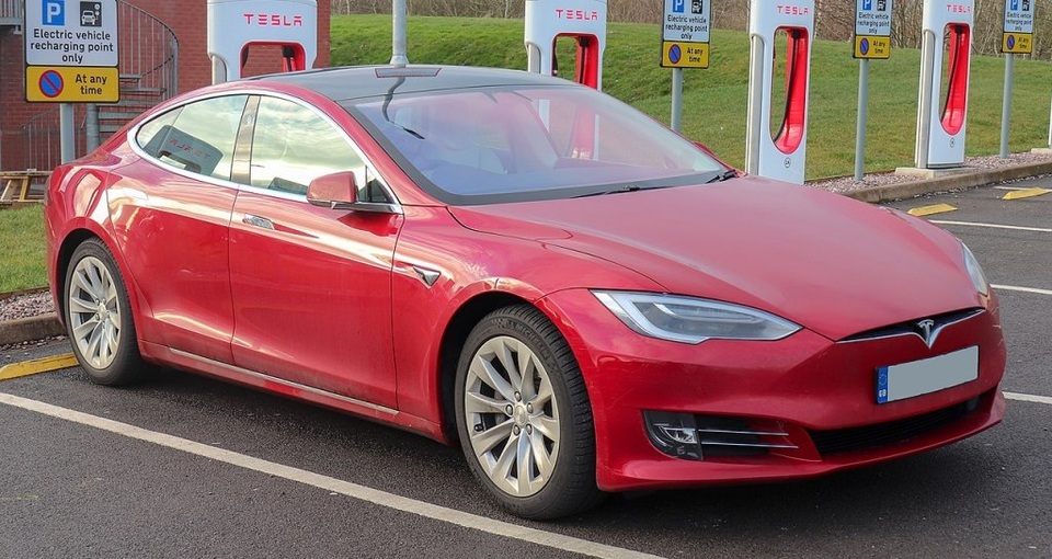 VinFast được báo châu Á đặt ngang hàng Tesla khi viết về xe chạy điện - 3 VinFast được báo châu Á đặt ngang hàng Tesla khi viết về xe chạy điện - 3