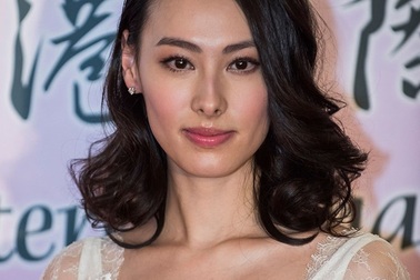 Lương Lạc Thi: Khi giấc mơ Lọ Lem đổi đời tan vỡ!