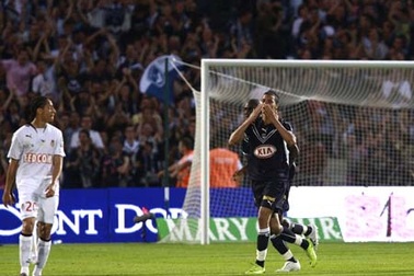 Thắng trận thứ 10, Bordeaux sắp lên ngôi VĐ