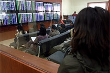 Cổ phiếu ào ạt tăng giá, Vn-Index đảo chiều mạnh