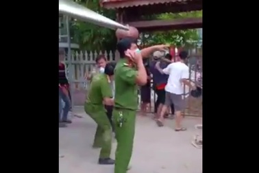 Hình ảnh vụ việc có dấu hiệu chống người thi hành công vụ