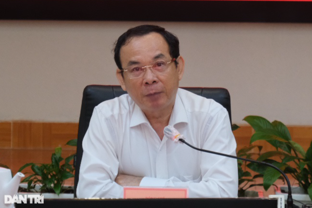 Bí thư TPHCM: Người dân bệnh bác sĩ lo, khi bác sĩ không khỏe... ai lo? - 2 Bí thư TPHCM: Người dân bệnh bác sĩ lo, khi bác sĩ không khỏe... ai lo? - 2