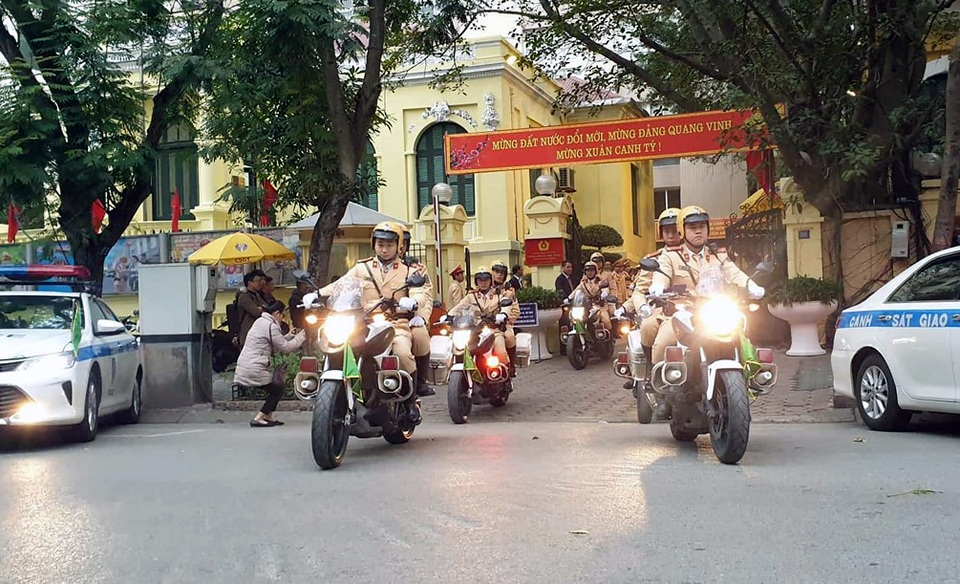 Hà Nội ra quân đảm bảo trật tự an toàn giao thông năm 2020 - 2 Hà Nội ra quân đảm bảo trật tự an toàn giao thông năm 2020 - 2