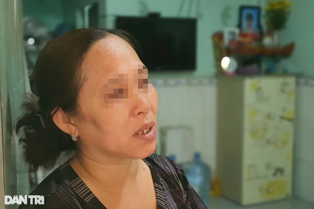 Bà nội đau đớn bên di ảnh cháu gái 10 tuổi mất mạng vì sốt xuất huyết - 2 Bà nội đau đớn bên di ảnh cháu gái 10 tuổi mất mạng vì sốt xuất huyết - 2