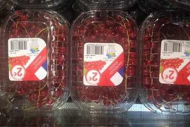 Cận cảnh nho chuỗi ngọc 2 triệu đồng/kg trong siêu thị Pháp