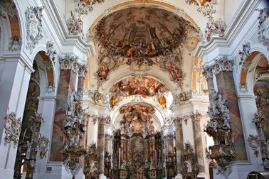 Cảnh tráng lệ trong tu viện cổ nổi tiếng nước Đức