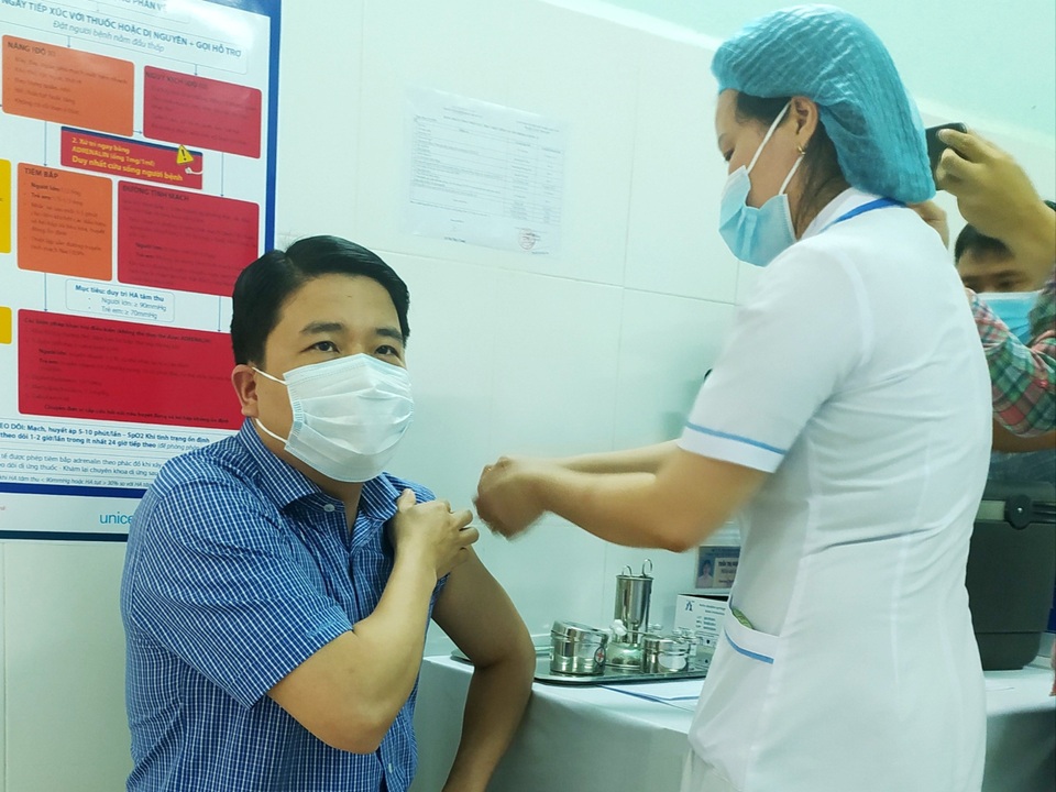 20 người phải cách ly do ca nghi Covid-19 về quê làm căn cước công dân - 2 20 người phải cách ly do ca nghi Covid-19 về quê làm căn cước công dân - 2