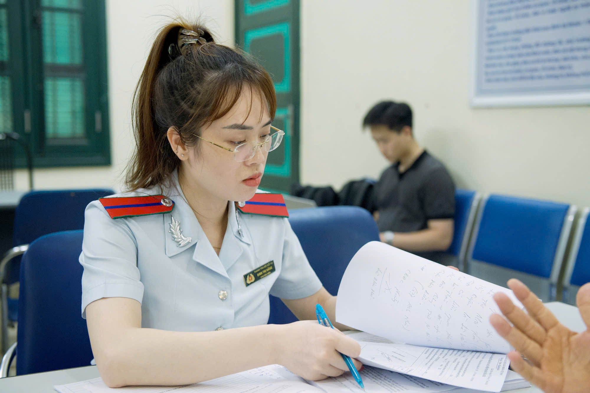 Xóa bỏ tư duy biên chế suốt đời bằng KPI: Phải đánh mạnh vào lương thưởng