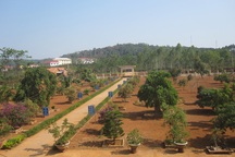 Vay hàng trăm triệu để xây trường đẹp cho học trò Bahnar