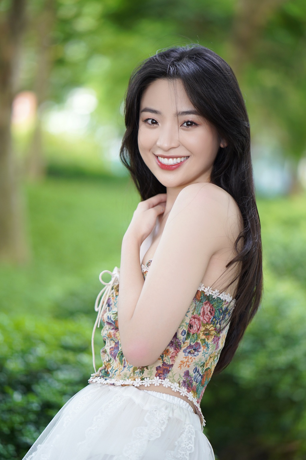 Nữ cổ động viên chiếm spotlight trận bóng rổ là Hoa khôi trường đại học - 6 Nữ cổ động viên chiếm spotlight trận bóng rổ là Hoa khôi trường đại học - 6
