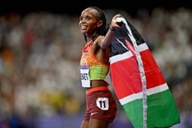 Nữ cảnh sát Kenya giành HCV điền kinh 5.000m nữ tại Olympic 2024