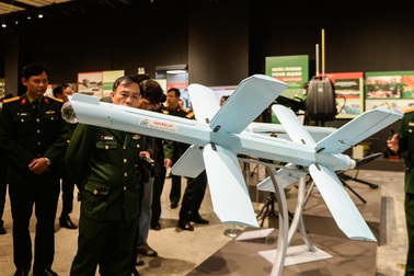 3 sản phẩm công nghệ chiến lược được triển khai sớm: Cái tên trên bàn cân